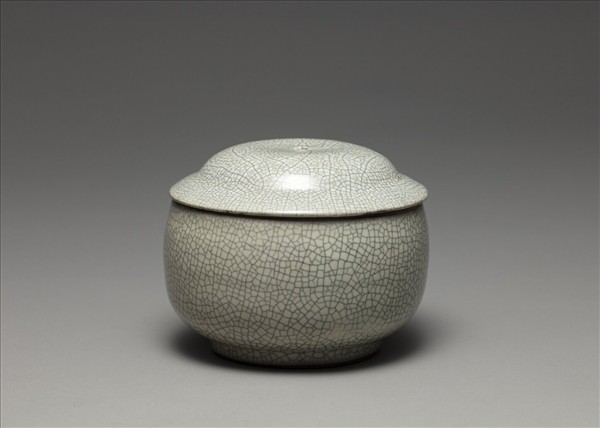青瓷蓋罐