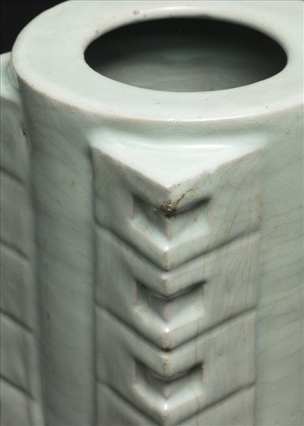 官窯 青瓷琮式瓶