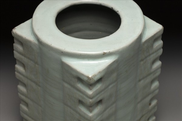 官窯 青瓷琮式瓶