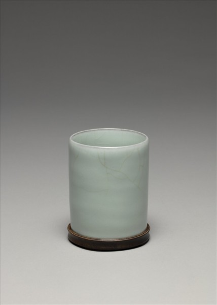 仿官釉青瓷筆筒