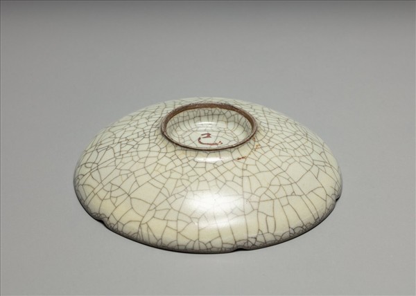 哥窯 青瓷葵口碟