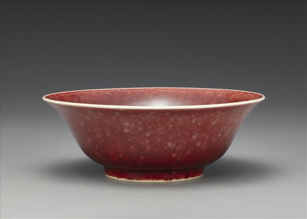 紅釉碗