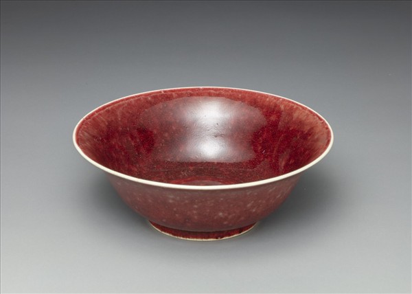 紅釉碗