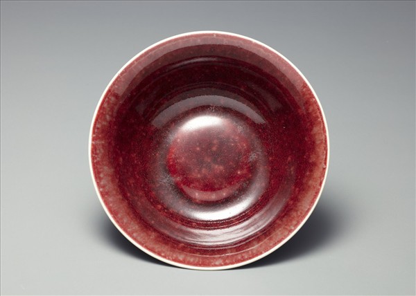 紅釉碗