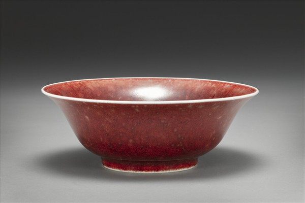 紅釉碗