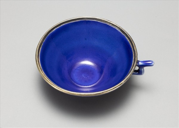 霽青描金單把杯