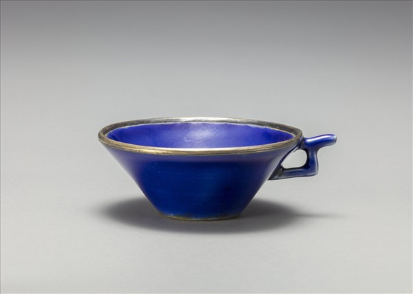 霽青描金單把杯