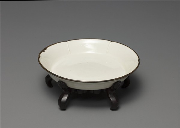 定窯 白瓷葵花式洗