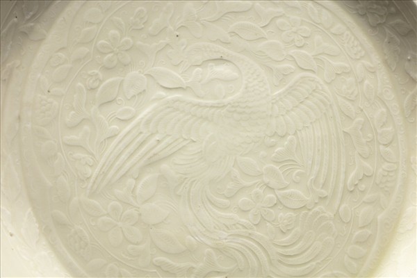 定窯 白瓷印花舞鳳紋盤