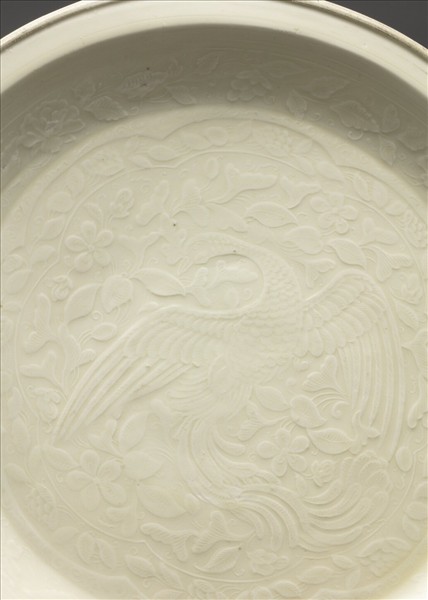 定窯 白瓷印花舞鳳紋盤