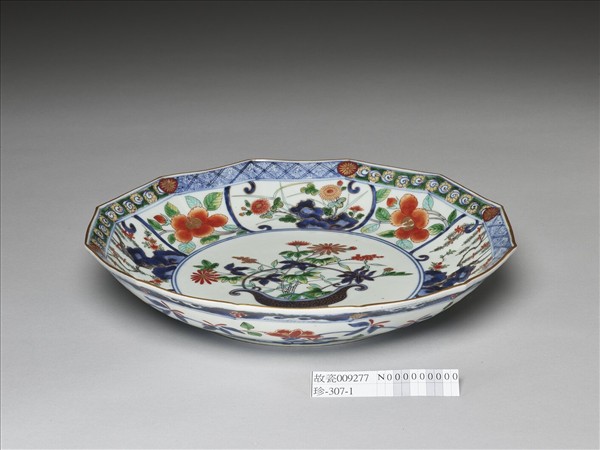 有田窯 五彩花卉紋十二方盤