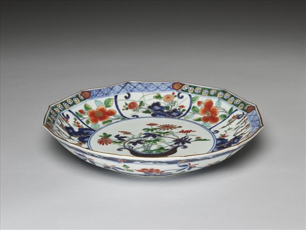 有田窯 五彩花卉紋十二方盤