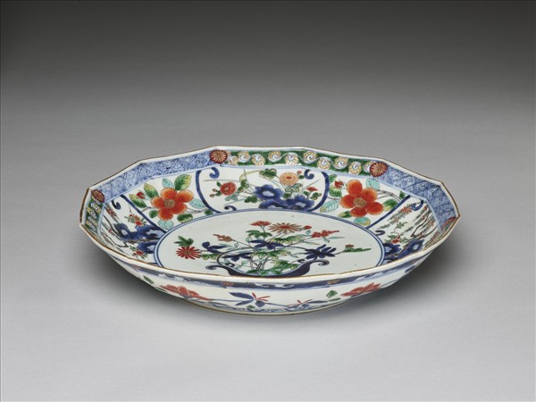 有田窯 五彩花卉紋十二方盤