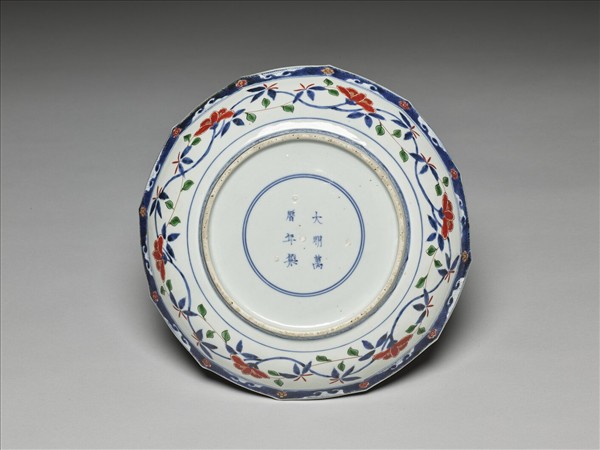 有田窯 五彩花卉紋十二方盤