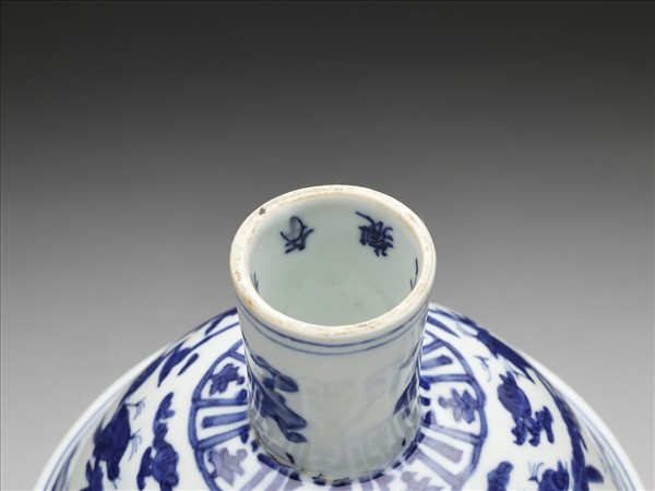 青花花鳥紋高足碗