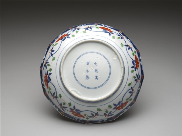 有田窯 五彩花卉紋十二方盤