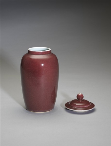 寶石紅釉蓋罐
