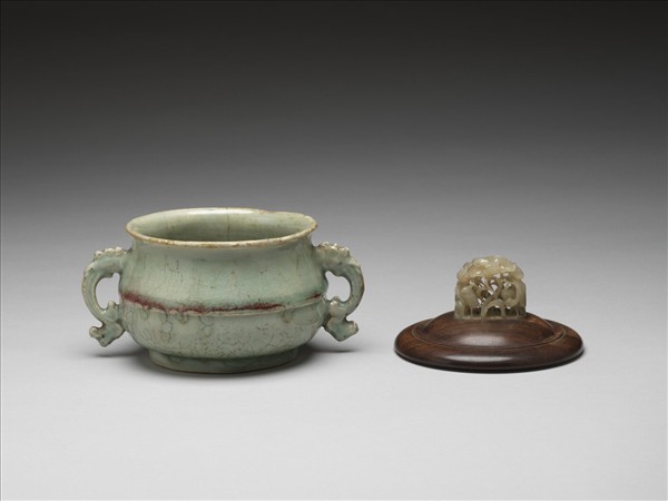 青瓷銅紅斑簋式爐