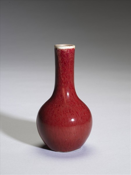 霽紅釉瓶