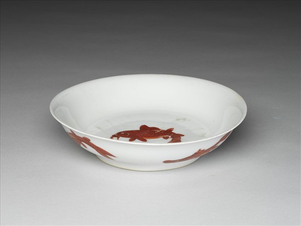 描紅魚紋盤
