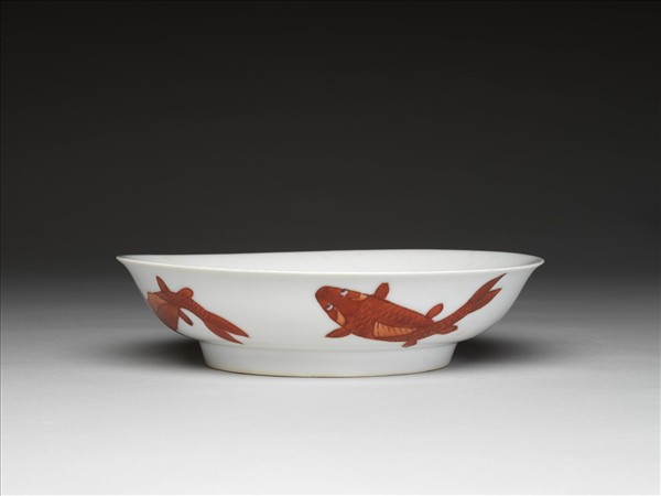 描紅魚紋盤
