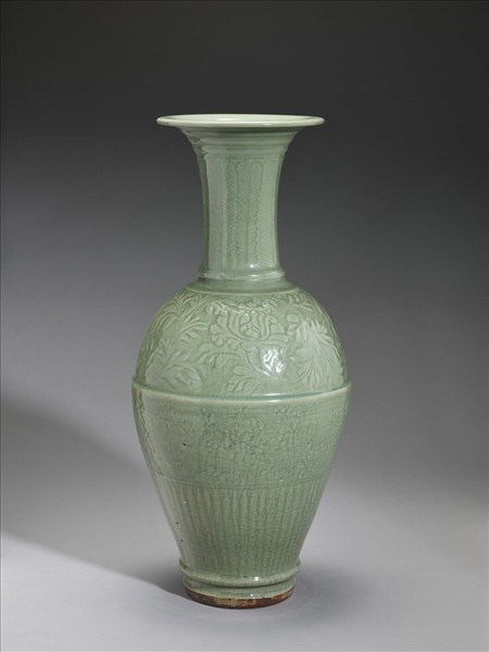 龍泉窯 青瓷刻花花卉紋瓶