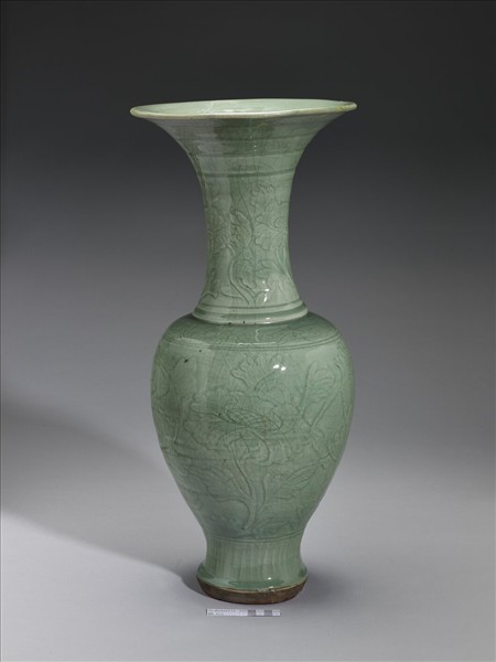 龍泉窯 青瓷刻花花卉紋瓶