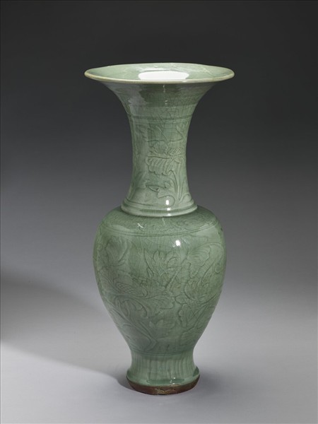 龍泉窯 青瓷刻花花卉紋瓶