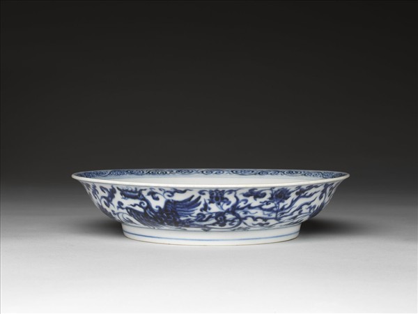 青花雙鳳穿蓮紋盤