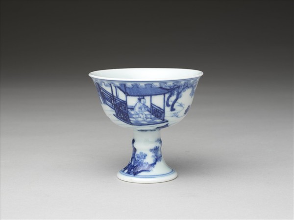 青花人物梵文高足杯