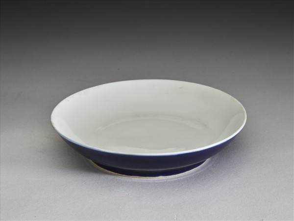霽青白裡盤