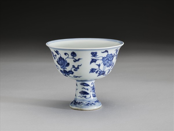 青花折枝四季花卉紋高足碗