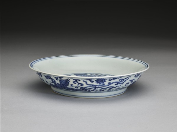 青花雙鳳穿蓮紋盤