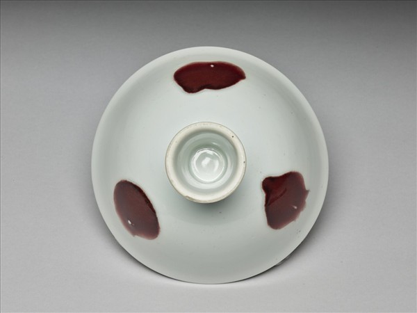 釉裡紅三果紋高足碗