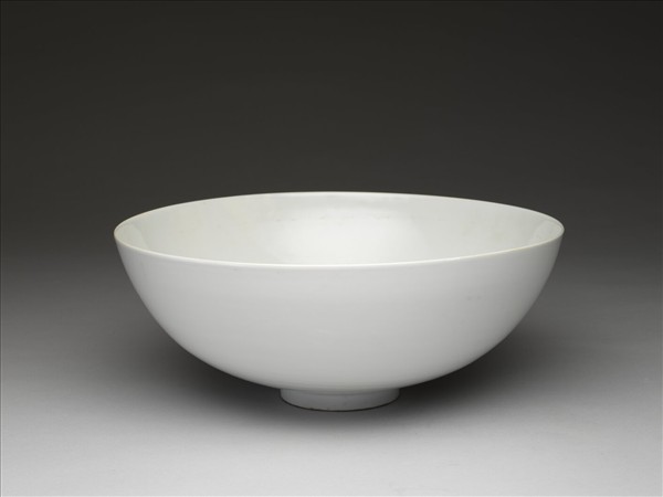 甜白釉碗