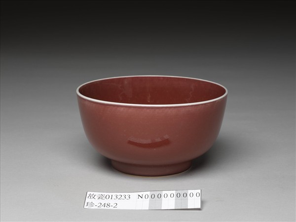 霽紅釉碗
