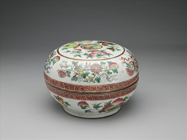 粉彩三多八寶紋蓋盒