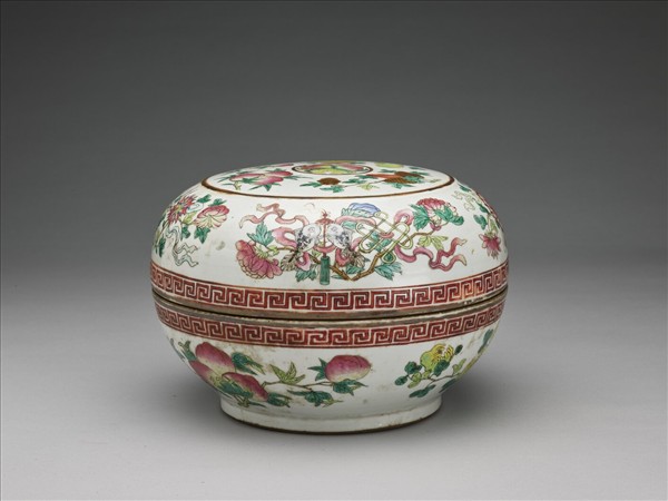粉彩三多八寶紋蓋盒