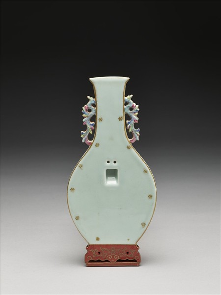 描金湖綠地番蓮紋轎瓶