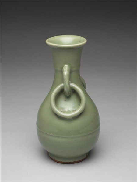青瓷獸面銜環瓶