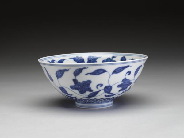 青花花卉紋碗