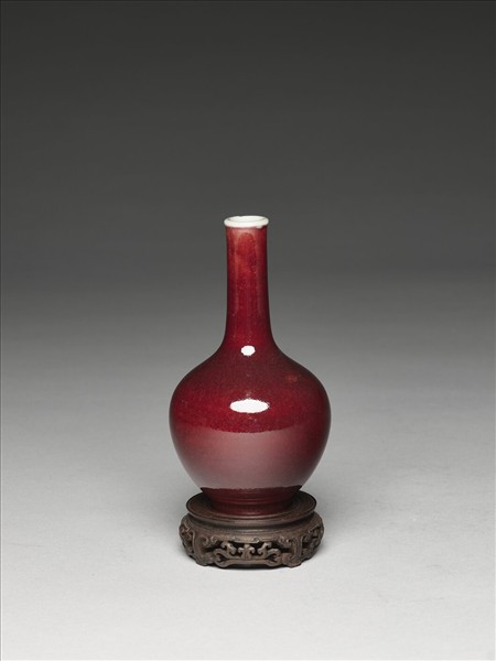 霽紅釉瓶