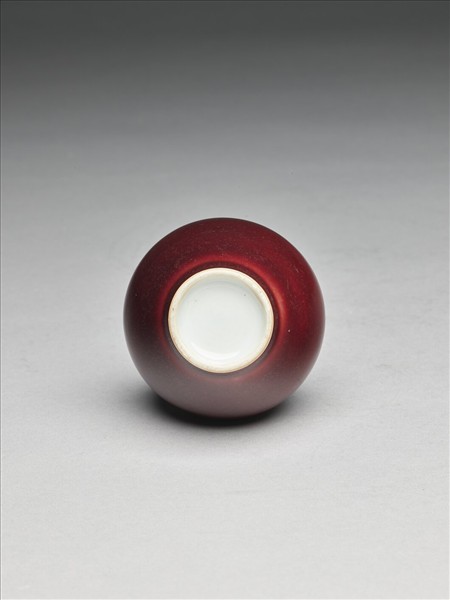 霽紅釉瓶