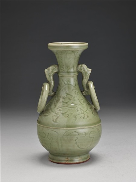 青瓷龍首銜環瓶