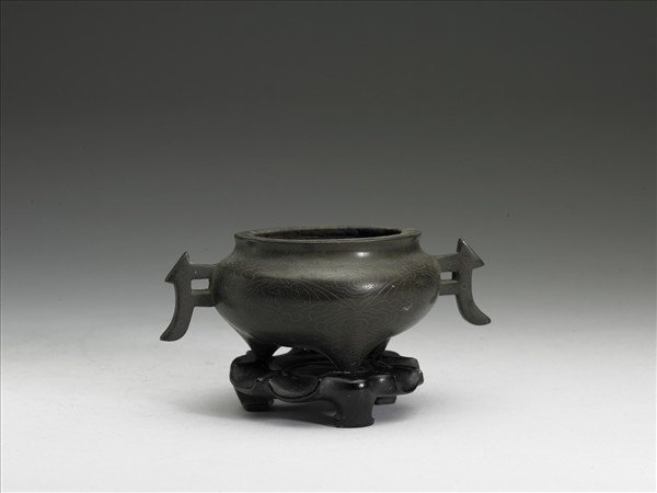 嵌銀絲雲紋香爐