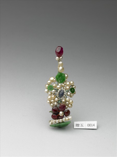 翠玉嵌珠寶鈿花