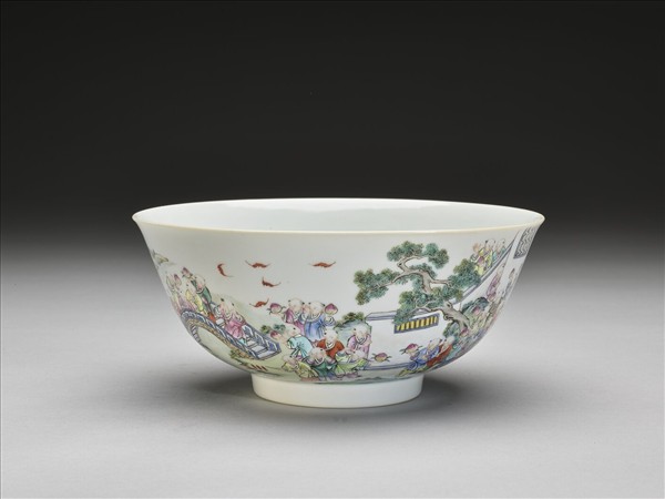 粉彩百子圖碗