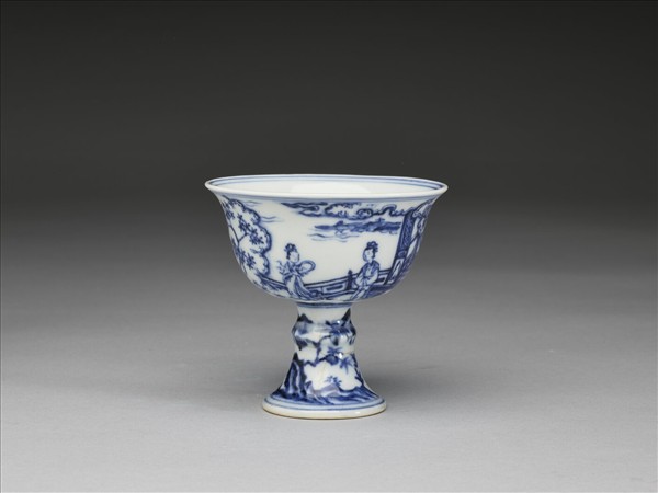 青花仕女圖高足杯