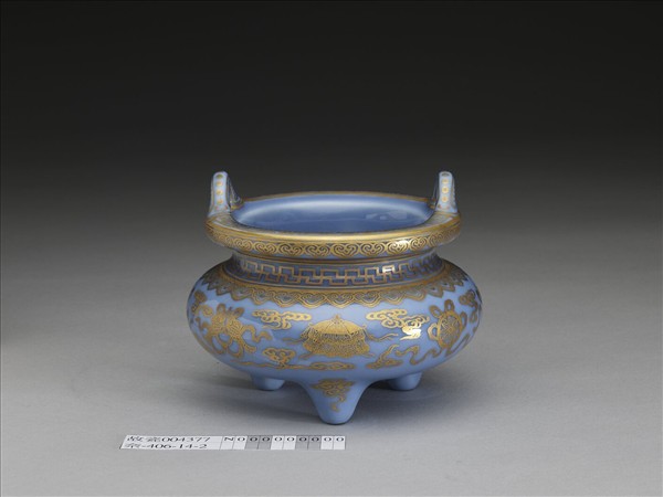 藍地描金爐