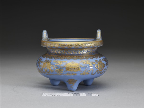 藍地描金爐